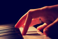 半岛体育登录入口-西甲德比再掀战火，巴萨拒绝失败：激情、荣耀与信念的交响曲