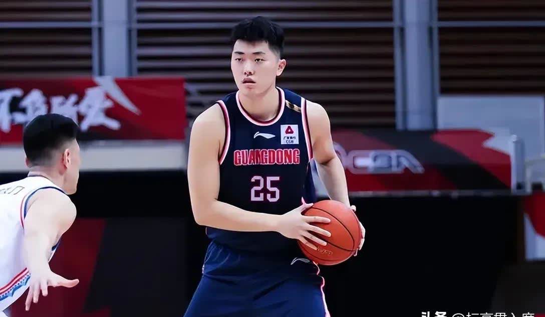 半岛体育网址-布雷斯特队凭借团结合作，拿下比赛胜利的简单介绍