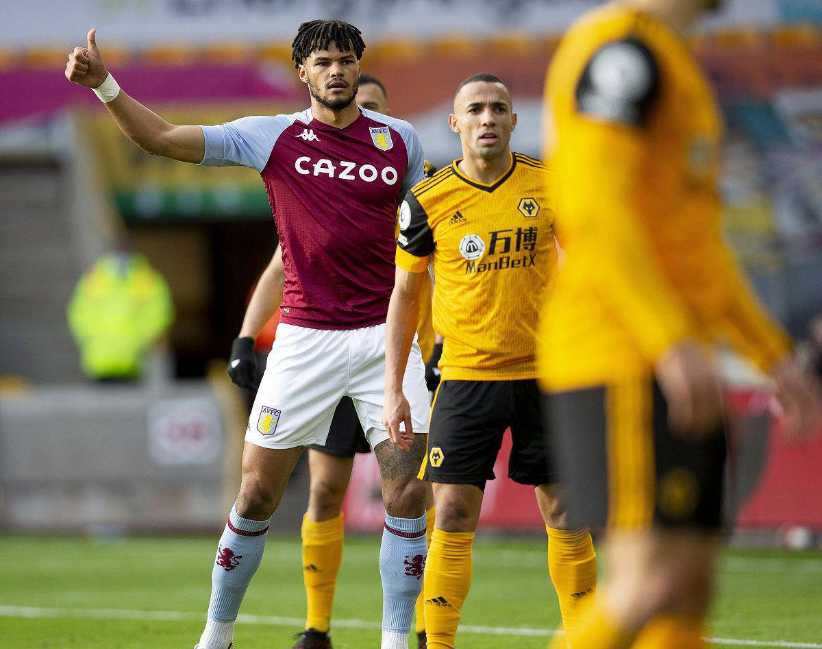 包含阿斯顿维拉客场不敌南安普顿，保级形势严峻的词条