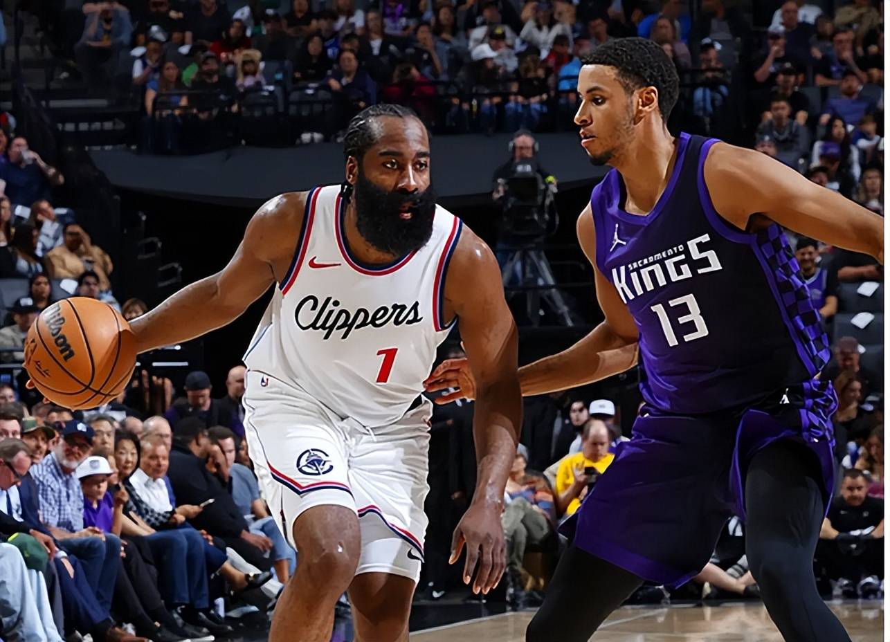 半岛体育注册-比赛中风云突变，球队成功逃过一劫