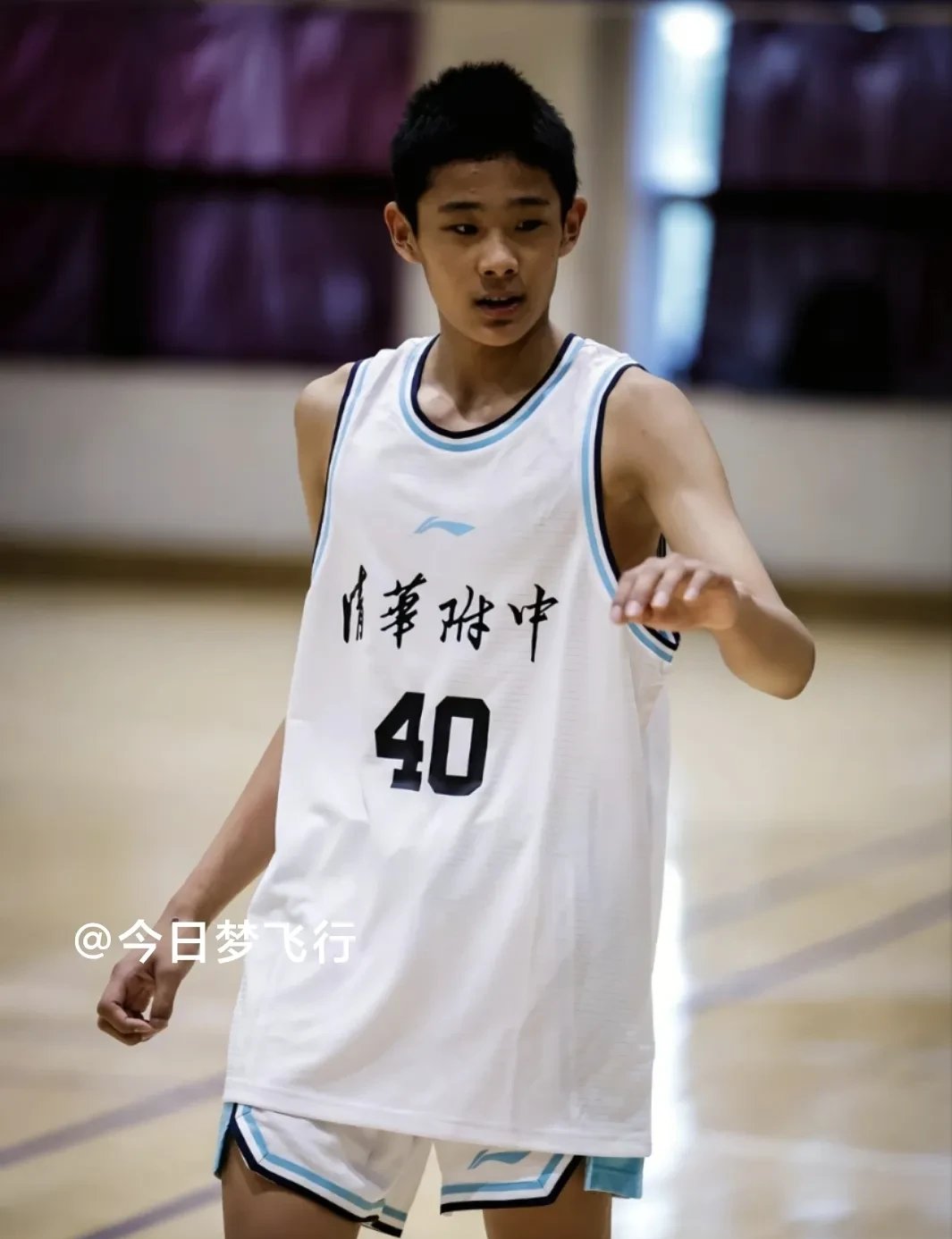 半岛体育app下载-年轻球员崭露头角，未来可期