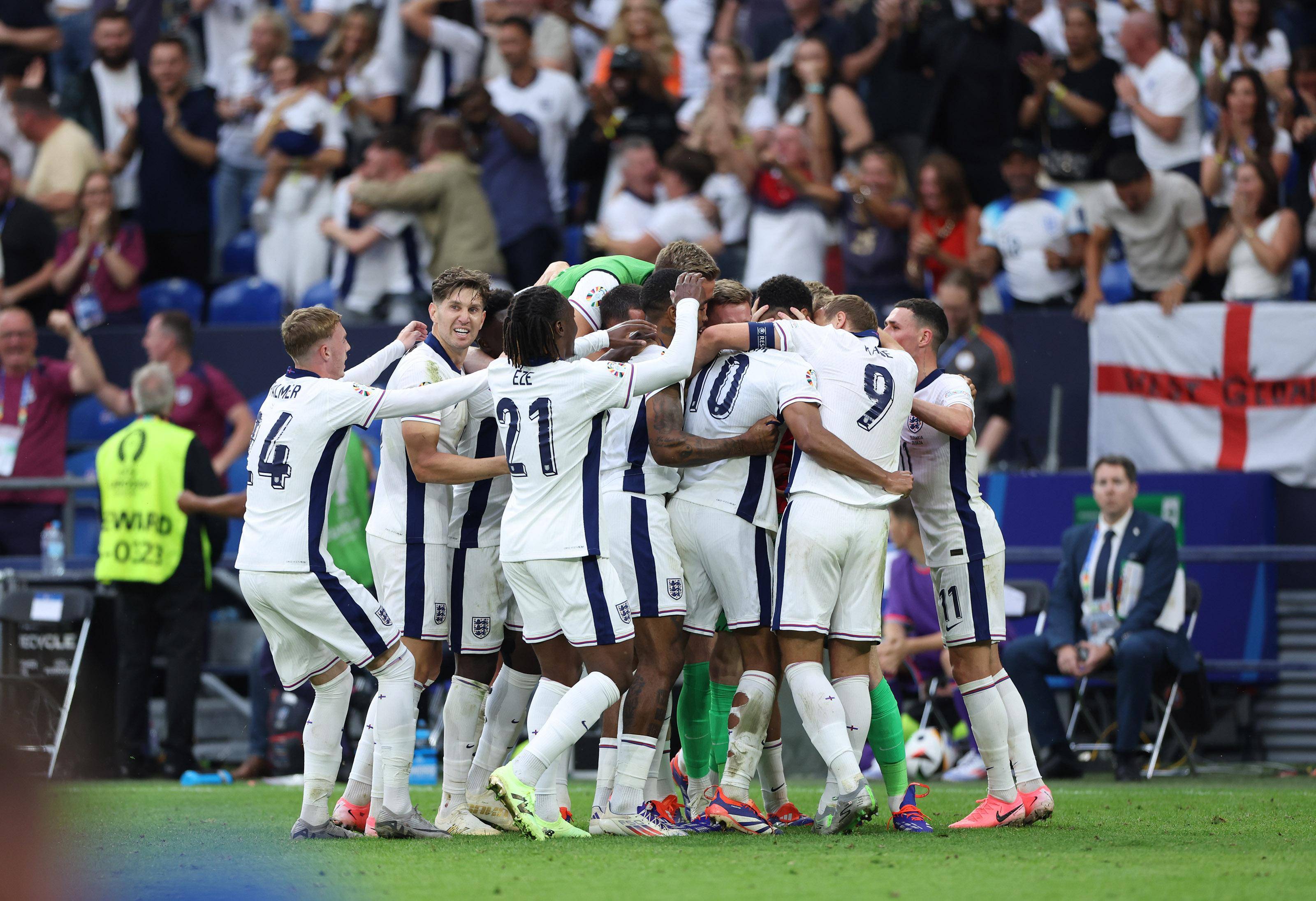 英格兰队备战欧洲杯半决赛，力求实现冠军梦想