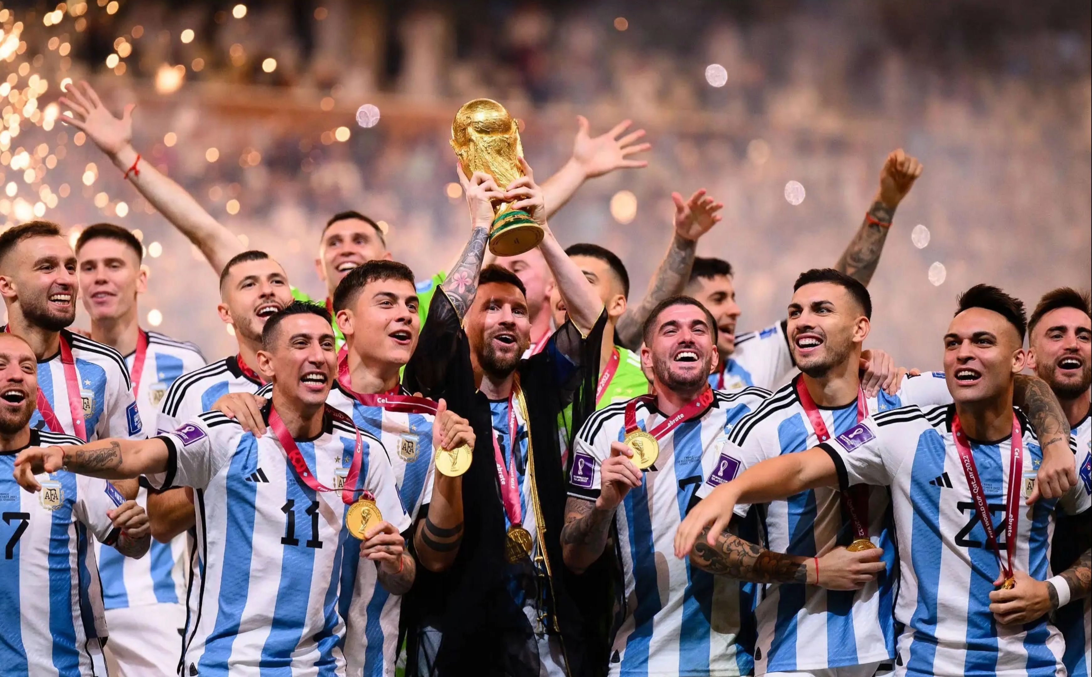 包含梅西再飞翔！巴塞罗那大胜瓦伦西亚的词条