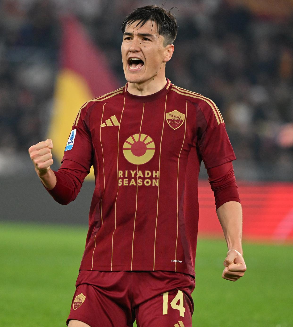 半岛体育网址-包含罗马后卫因伤离场，或将缺席几场比赛的词条