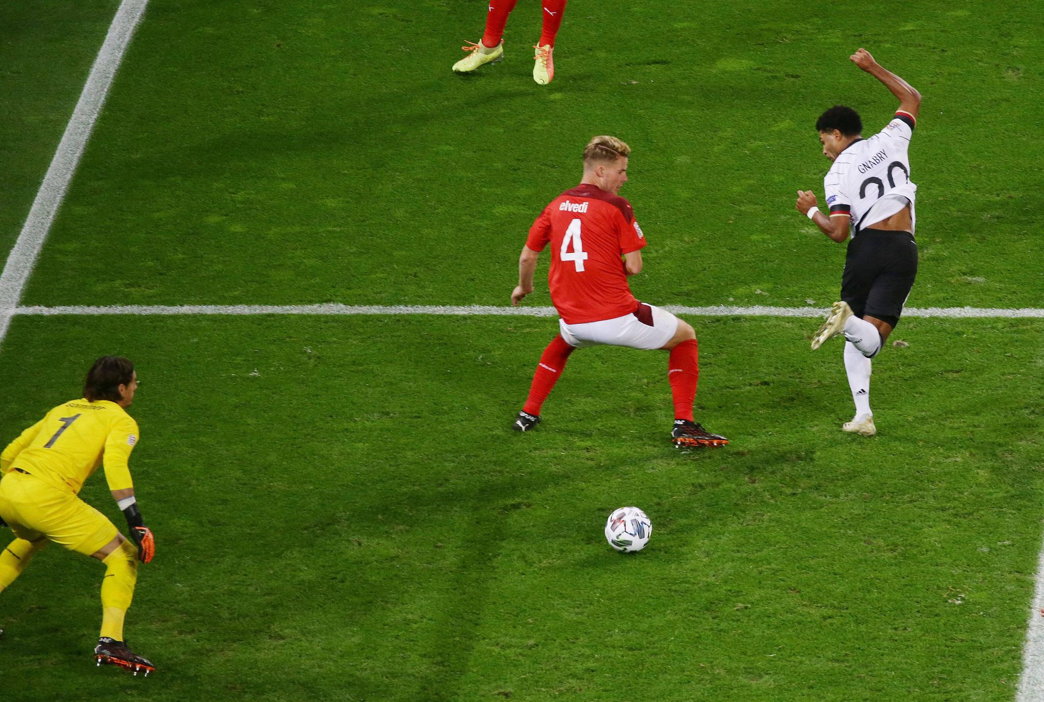 非洲冠军球队登陆亚太赛场：激烈战斗紧张展开的简单介绍