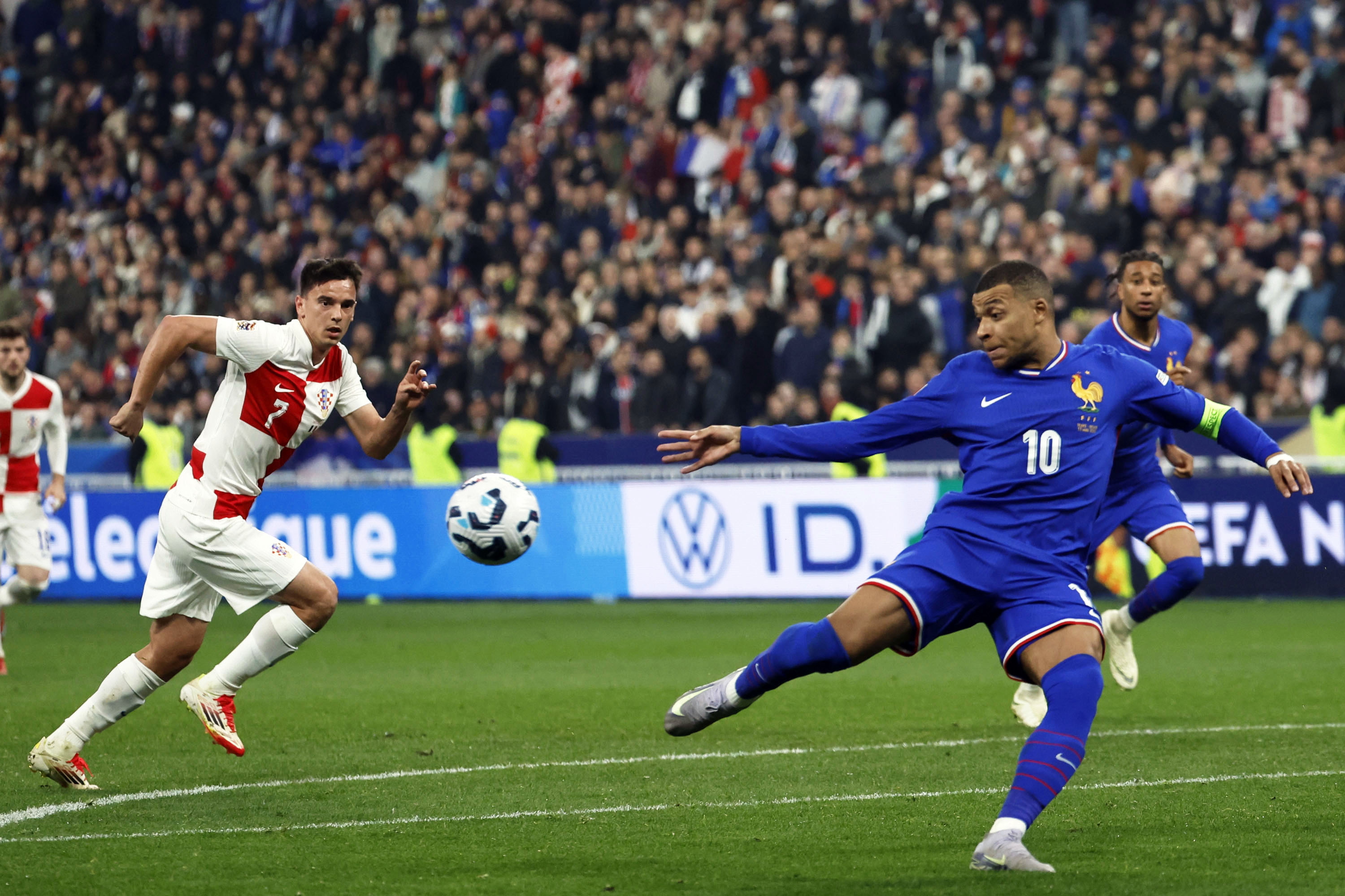 半岛体育视频-法国客战奥地利，争夺前往欧锦赛的机会的简单介绍