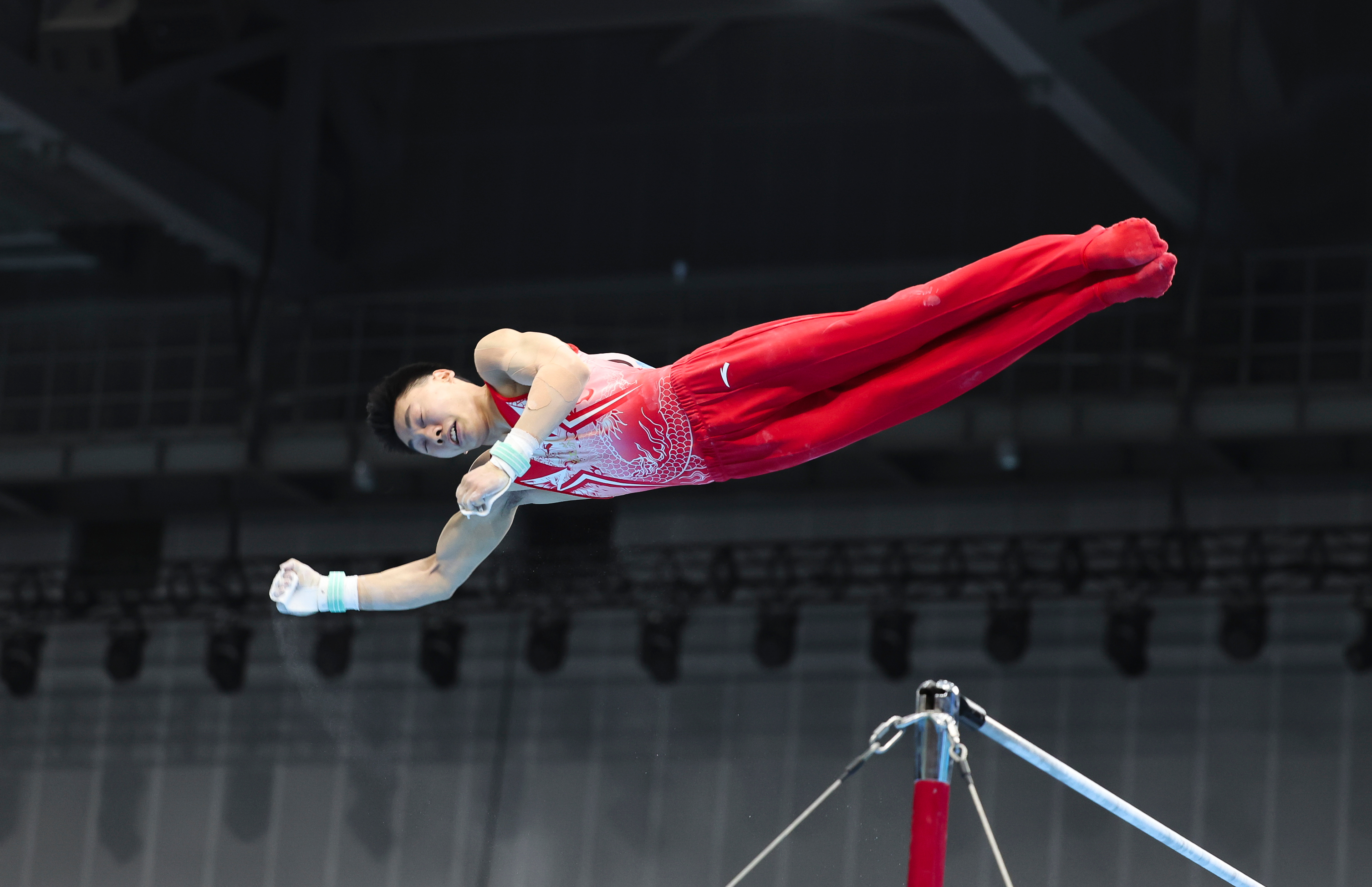 关于体操男子团体：中国队收获佳绩的信息