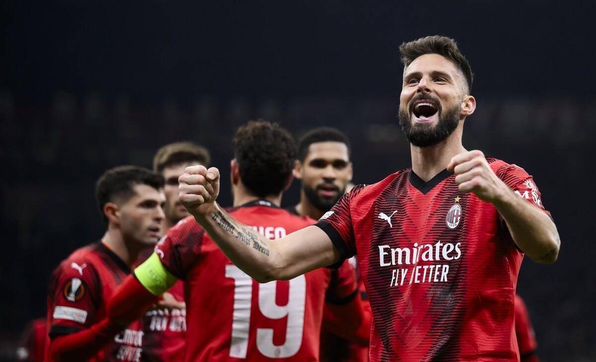半岛体育官网-AC米兰主场战胜那不勒斯，保持领跑地位的简单介绍