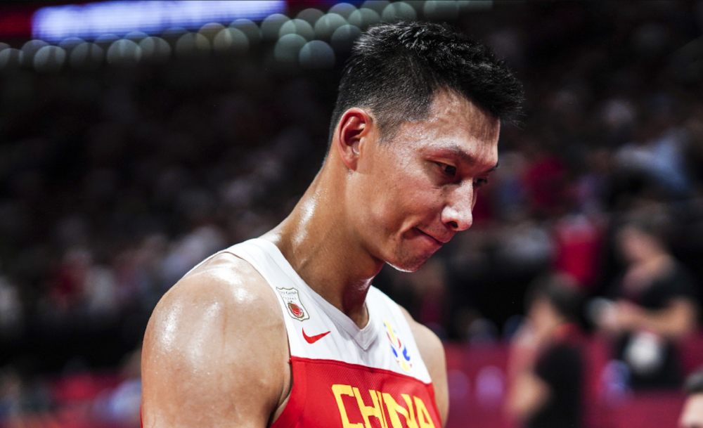 关于易建联膝伤恢复良好，将重返球场帮助广东宏远冲击总冠军的信息