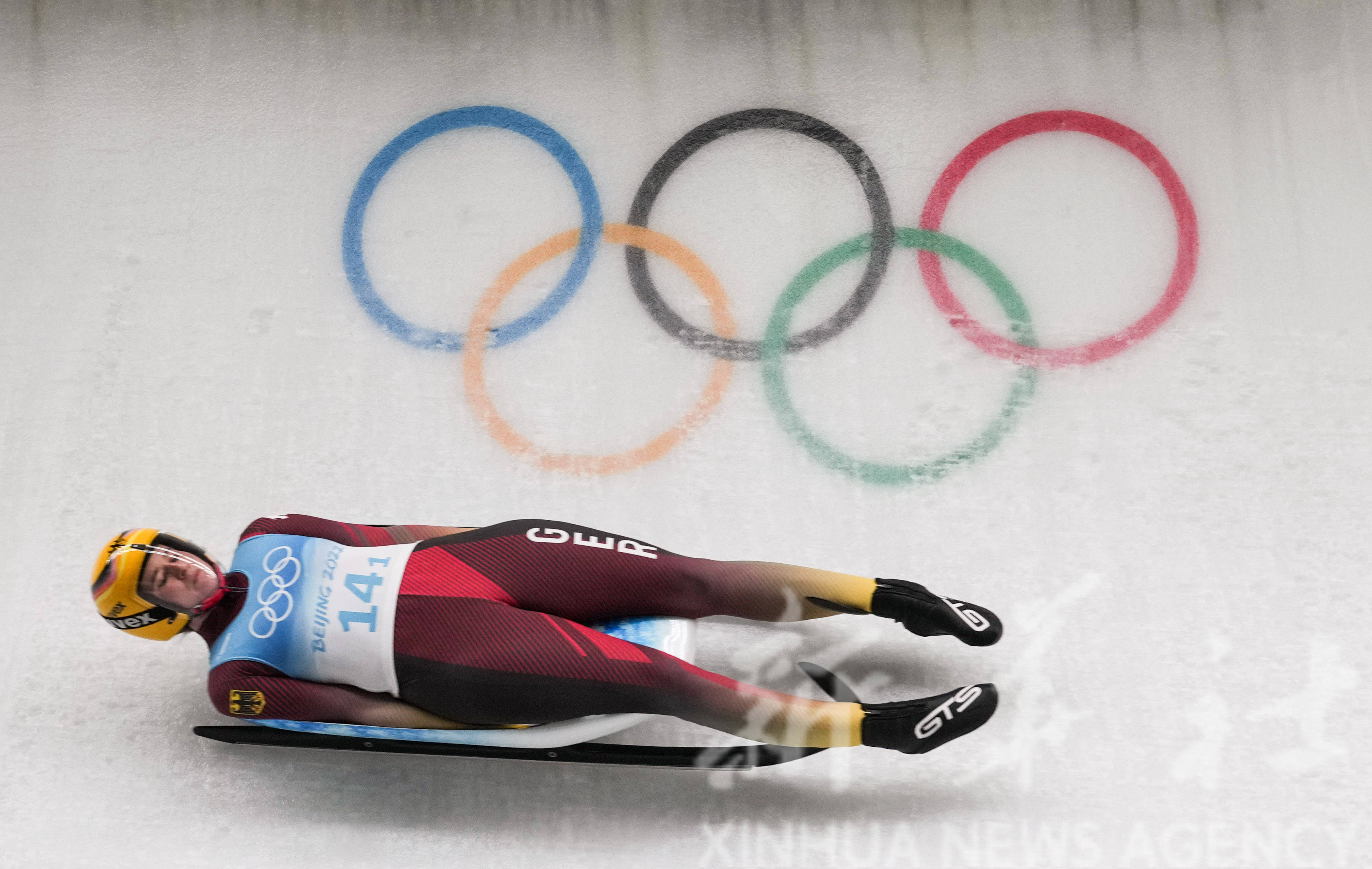 半岛体育网页版登录入口-瑞典雪橇队斩获金牌，称霸赛场