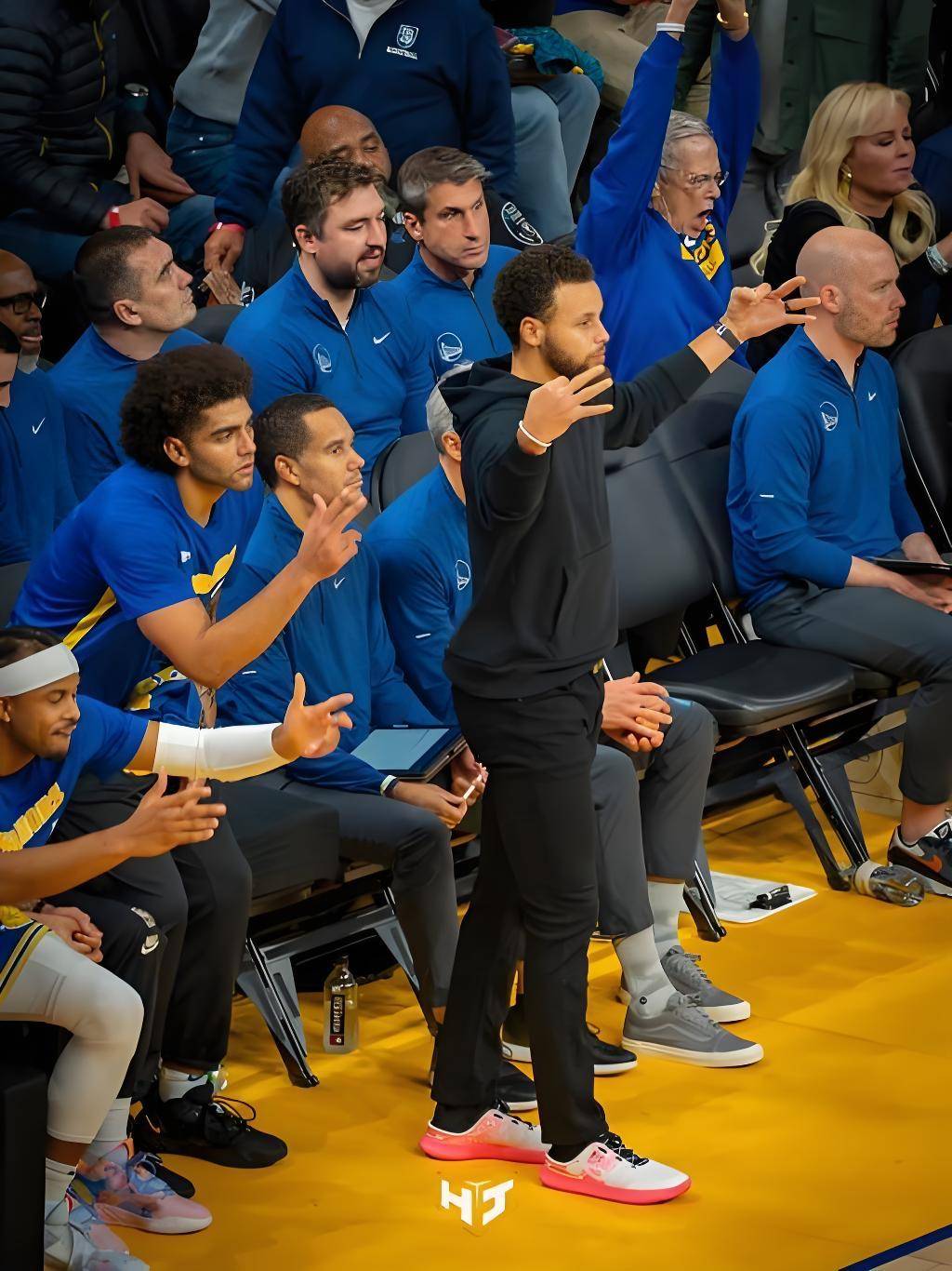 半岛体育亚洲官网-勇士客场获胜，东部第二位置不动摇的简单介绍