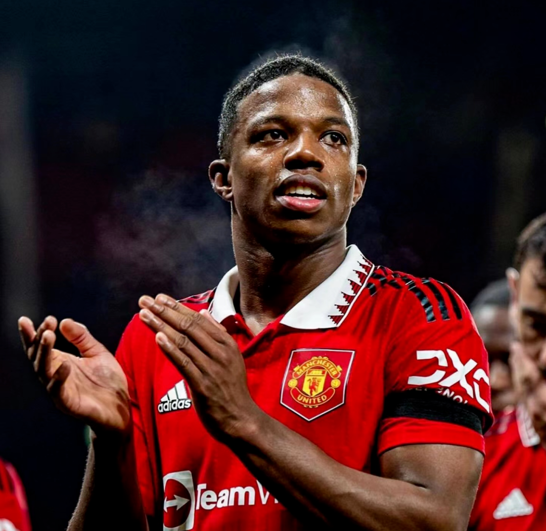 曼联战胜埃弗顿：红魔豪取三分